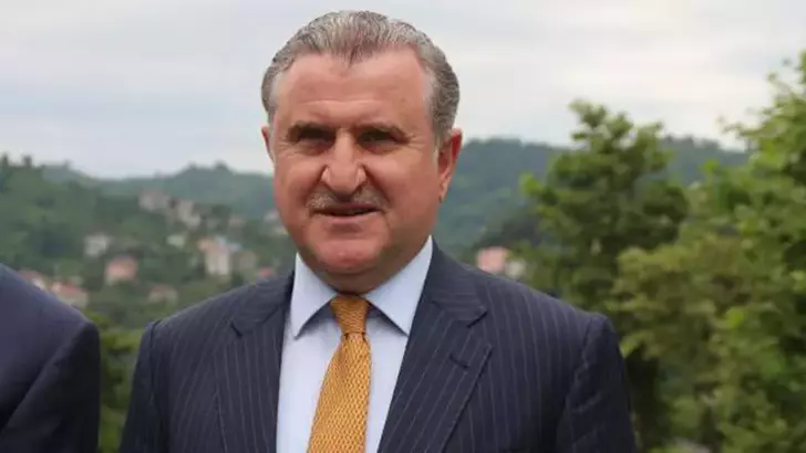 Bakan Osman Aşkın Bak, Türkiye Kupası Şampiyonu Fenerbahçe Beko’yu kutladı