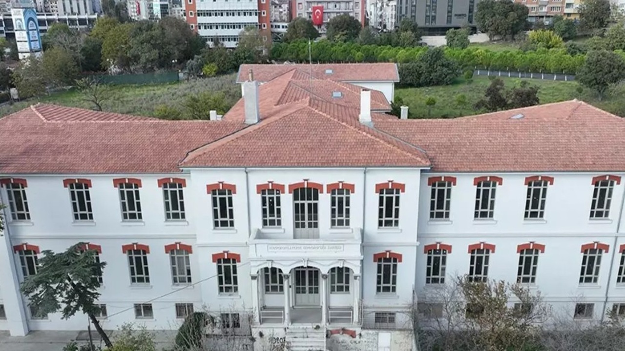 Balıklı Rum Hastanesi’nde 112 milyon TL’lik sahte reçete vurgunu: Profesör dahil 7 kişiye gözaltı